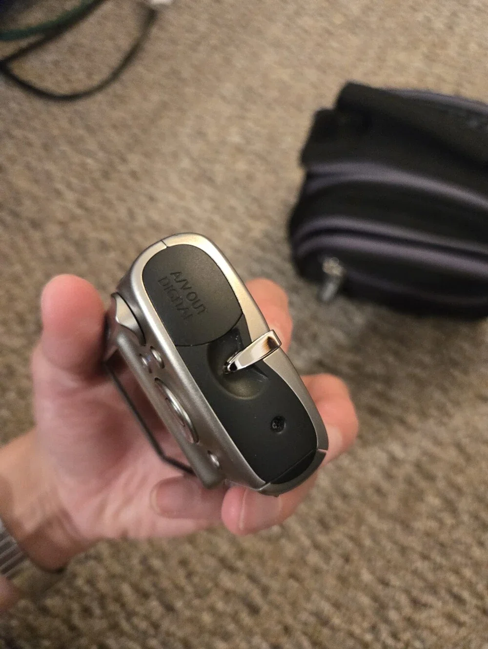 Like New Canon Sd900 Titanium